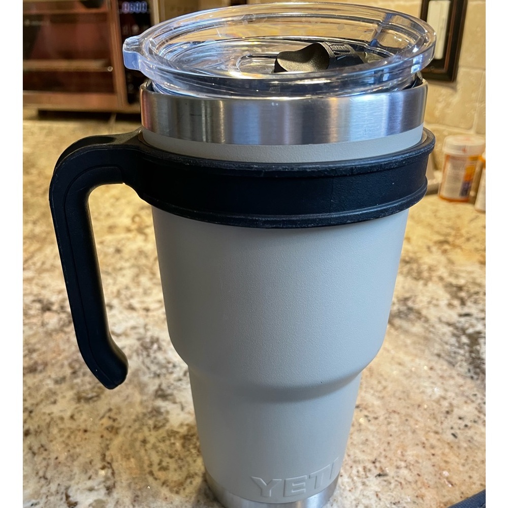 Sand/Tan Yeti 30 oz Tumbler, w/magslide lid